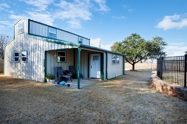 1716 Dove Lane, Crowley, TX 76036