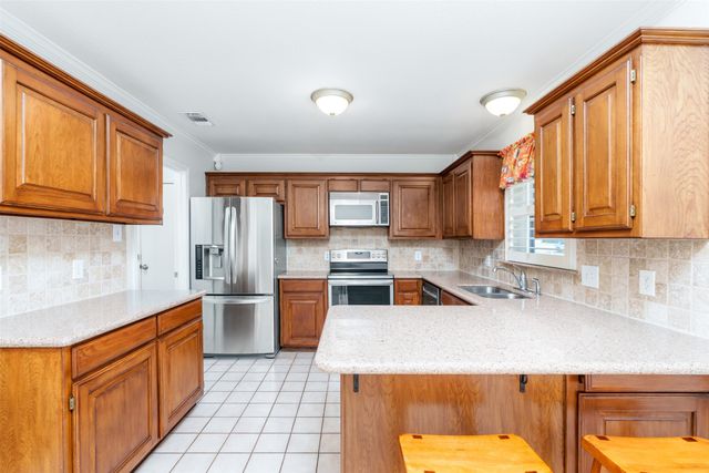 1716 Dove Lane, Crowley, TX 76036