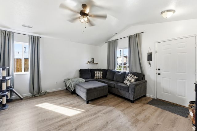 1296 N 925 W, Harrisville, UT 84404