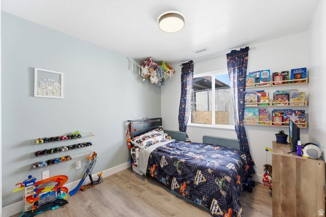 1296 N 925 W, Harrisville, UT 84404