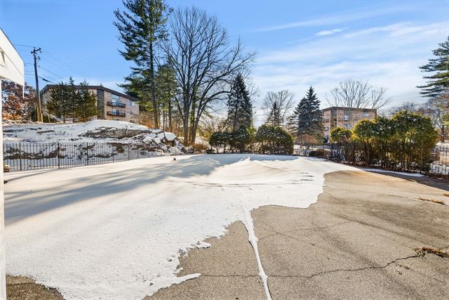 181 Littleton Rd 134, Chelmsford, MA 01824