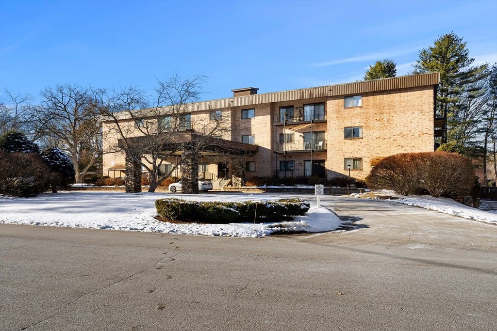 181 Littleton Rd 134, Chelmsford, MA 01824