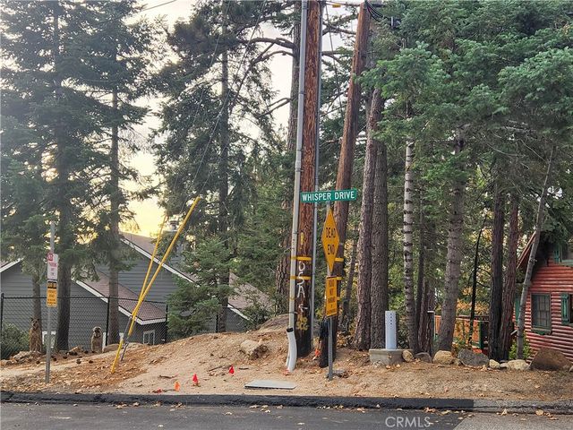 32240 Whisper, Running Springs, CA 92382