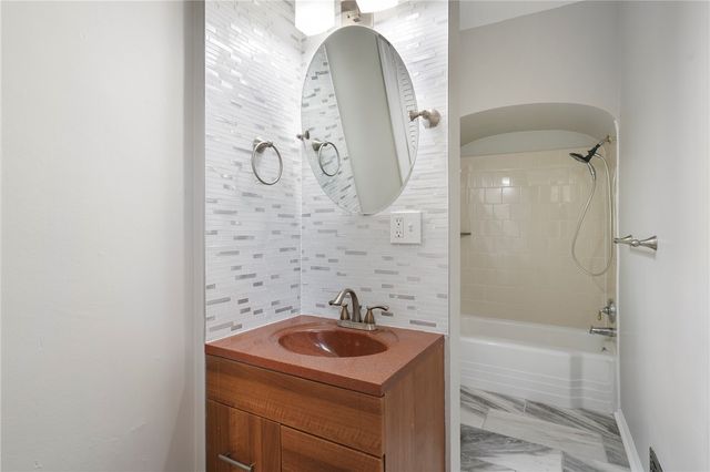 7504 Brighton Rd, Ben Avon, PA 15202