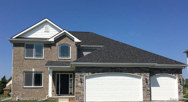 53175 Woodland Meadows, Chesterfield, MI 48047