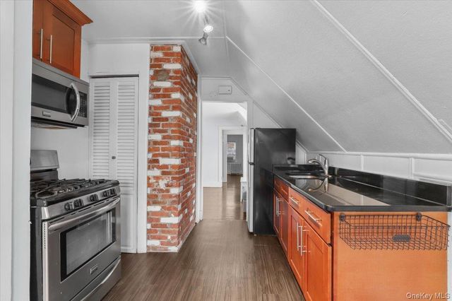 7 Oak Avenue, Tuckahoe, NY 10707