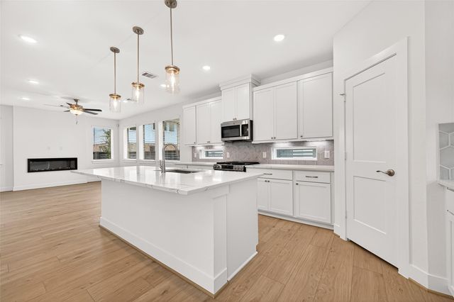 21227 Teal Lovegrass Lane, Cypress, TX 77433