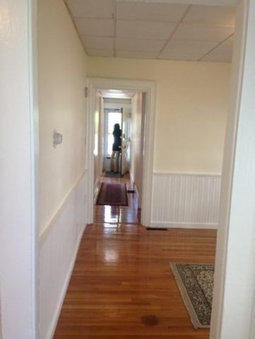 21 Kelly Rd 1, Cambridge, MA 02139