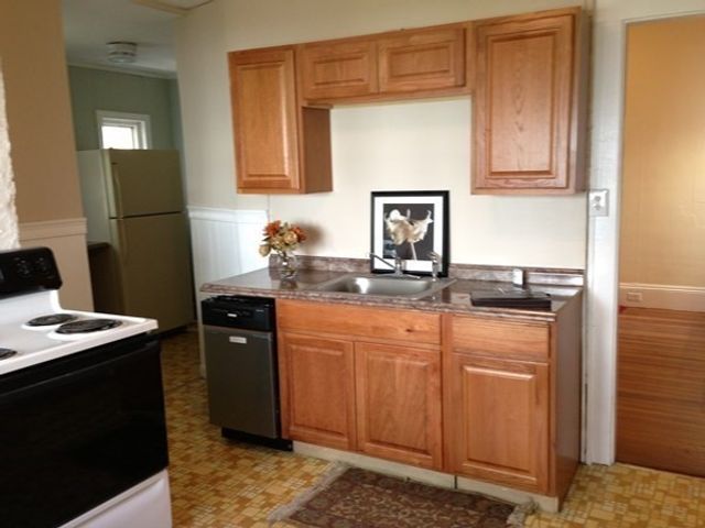 21 Kelly Rd 1, Cambridge, MA 02139