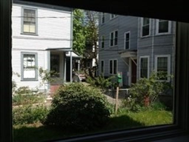 21 Kelly Rd 1, Cambridge, MA 02139