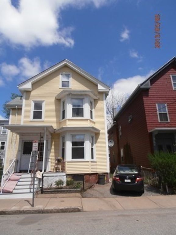 21 Kelly Rd 1, Cambridge, MA 02139