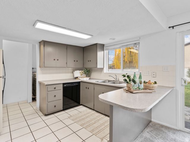 1051 E 300 N, Provo, UT 84606