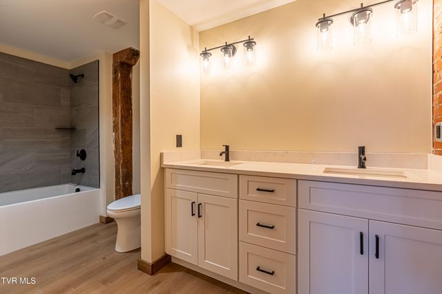 453 East Main Street 600, Kingsport, TN 37660