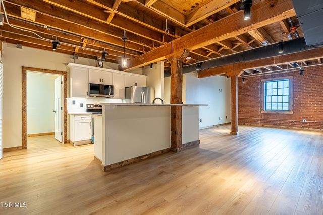 453 East Main Street 600, Kingsport, TN 37660