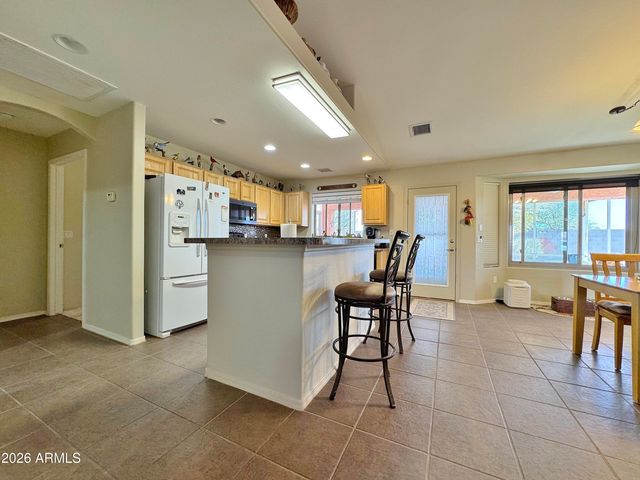 15941 S CABORCA Circle, Arizona City, AZ 85123