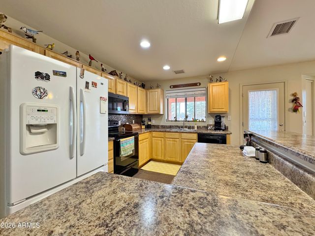 15941 S CABORCA Circle, Arizona City, AZ 85123