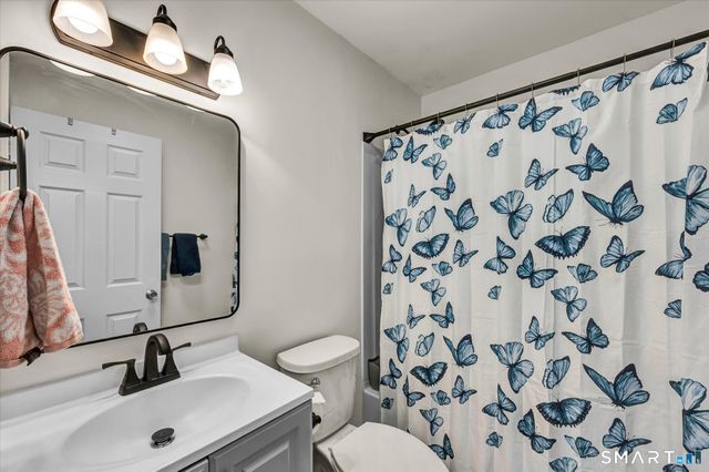 26 Glenview Drive 26, Cromwell, CT 06416