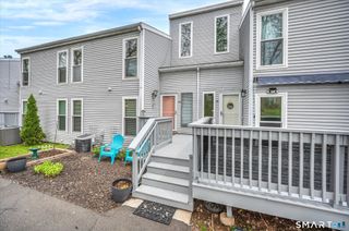 26 Glenview Drive 26, Cromwell, CT 06416