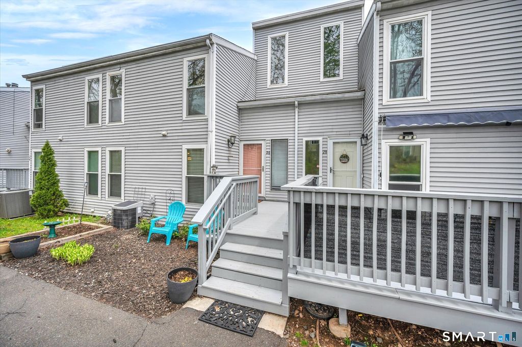 26 Glenview Drive 26, Cromwell, CT 06416