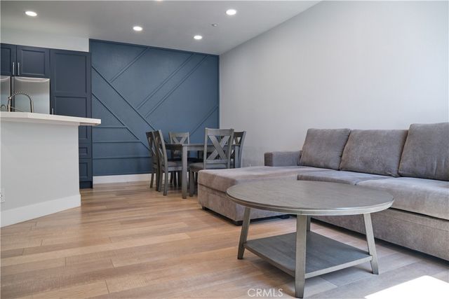 3902 Orangewood, Irvine, CA 92618