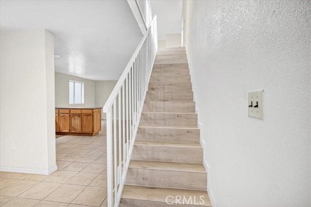 2039 W Florence, Los Angeles, CA 90047