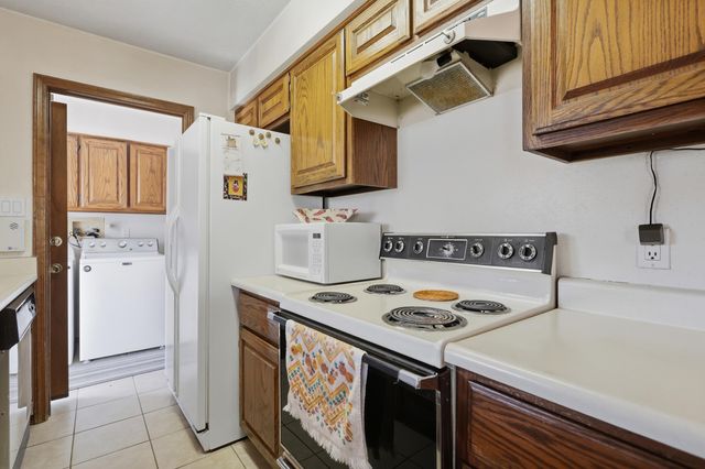 2600 Eastridge Drive NE, Albuquerque, NM 87112