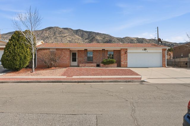 2600 Eastridge Drive NE, Albuquerque, NM 87112