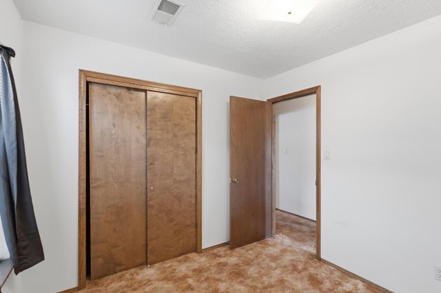 2600 Eastridge Drive NE, Albuquerque, NM 87112