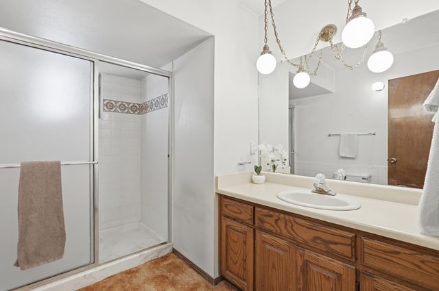 2600 Eastridge Drive NE, Albuquerque, NM 87112