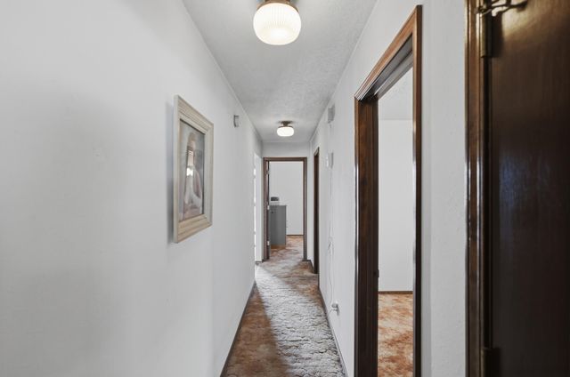 2600 Eastridge Drive NE, Albuquerque, NM 87112