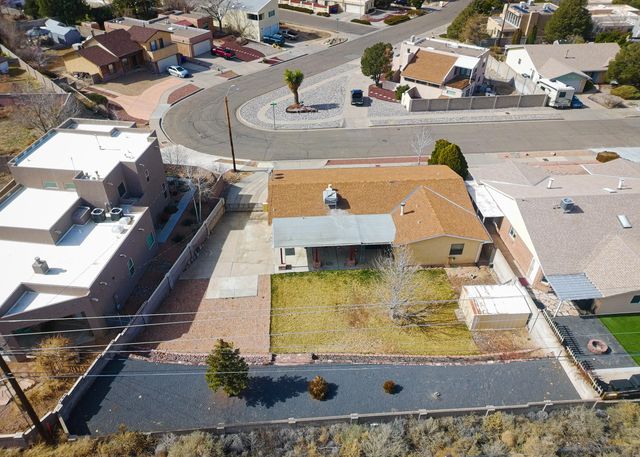 2600 Eastridge Drive NE, Albuquerque, NM 87112