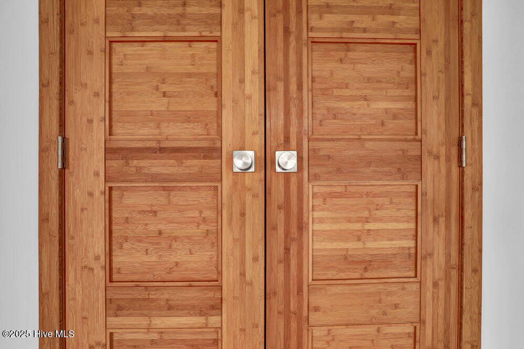 Image 38 of property listing at 50 S Oak Drive, Surf City, NC 28445