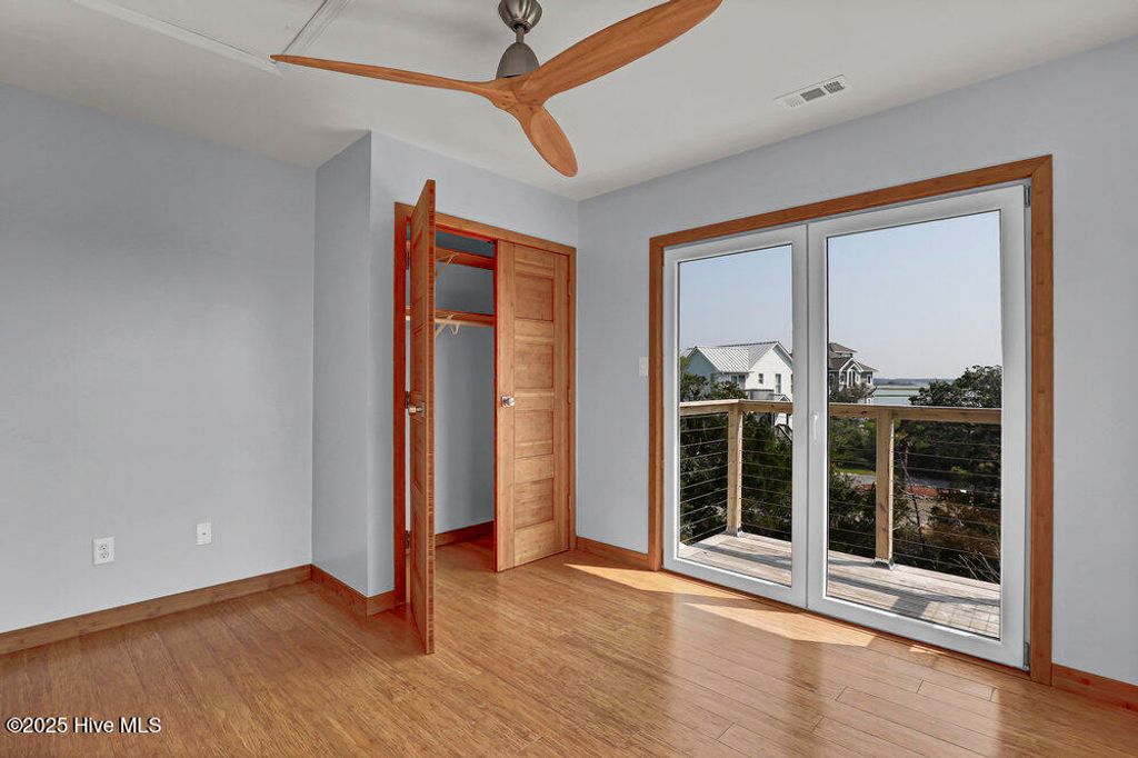 Image 41 of property listing at 50 S Oak Drive, Surf City, NC 28445