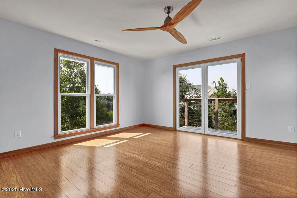 Image 46 of property listing at 50 S Oak Drive, Surf City, NC 28445