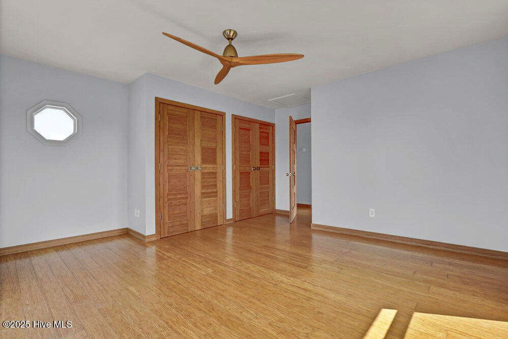 Image 47 of property listing at 50 S Oak Drive, Surf City, NC 28445