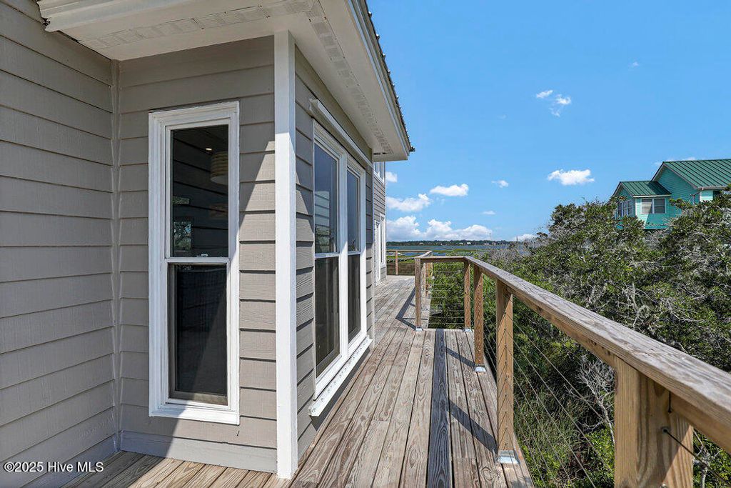 Image 51 of property listing at 50 S Oak Drive, Surf City, NC 28445