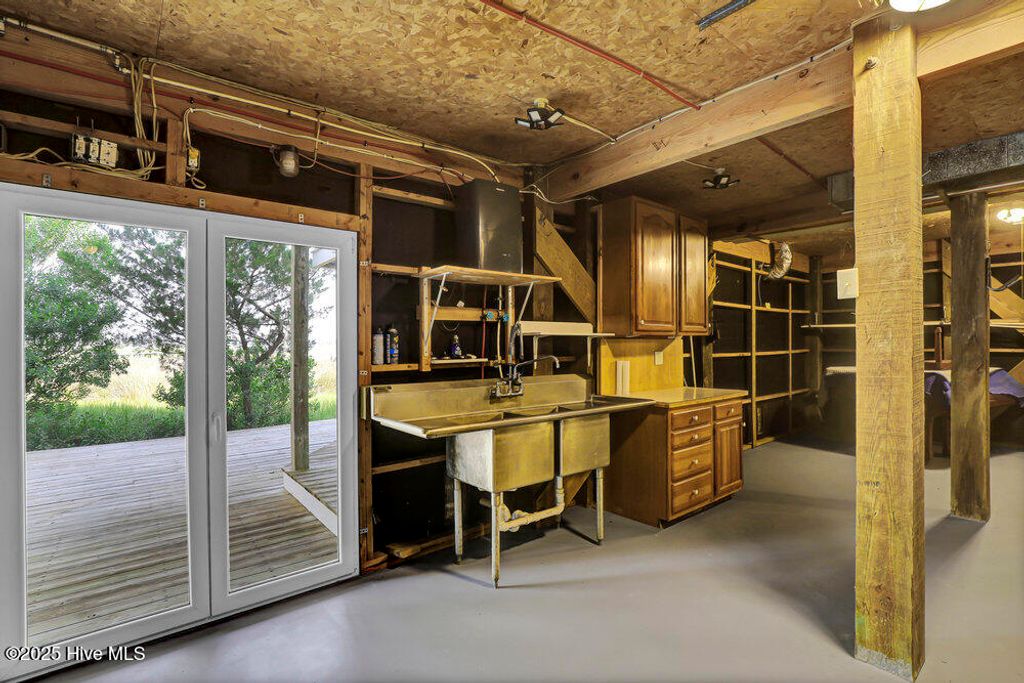 Image 53 of property listing at 50 S Oak Drive, Surf City, NC 28445