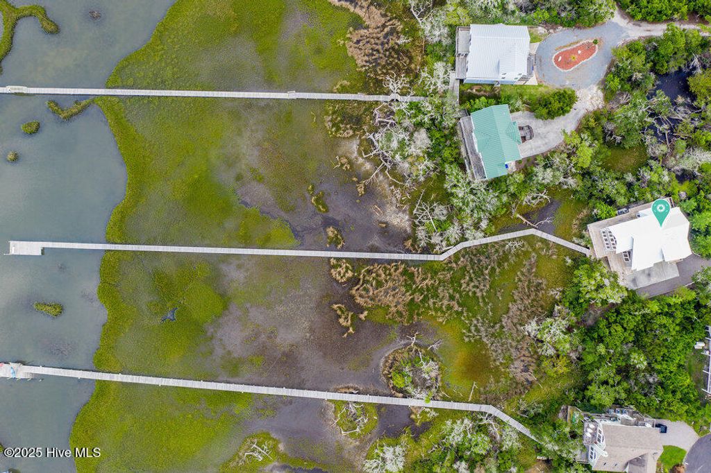 Image 57 of property listing at 50 S Oak Drive, Surf City, NC 28445