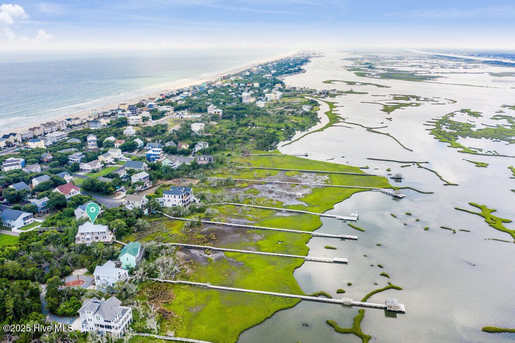 Image 58 of property listing at 50 S Oak Drive, Surf City, NC 28445