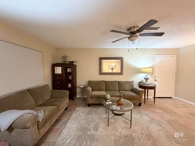 110 5th Street 203C, Daphne, AL 36526