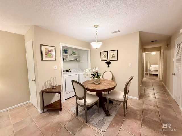 110 5th Street 203C, Daphne, AL 36526