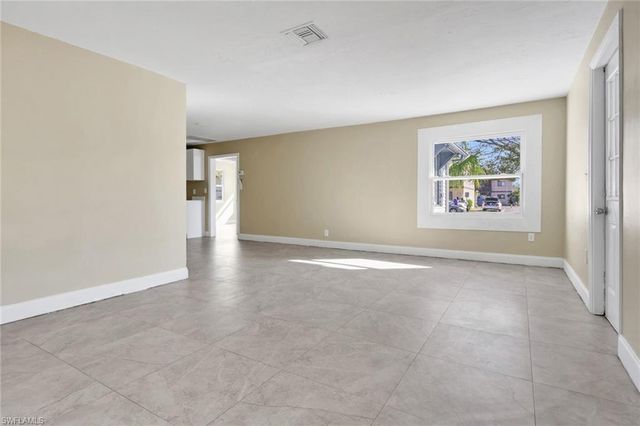 2933 Jackson ST, Fort Myers, FL 33901