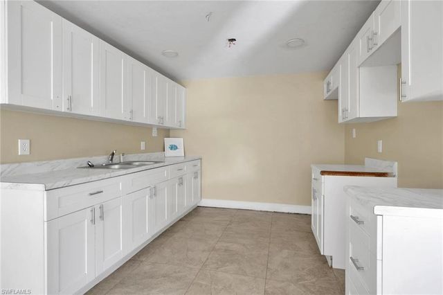 2933 Jackson ST, Fort Myers, FL 33901