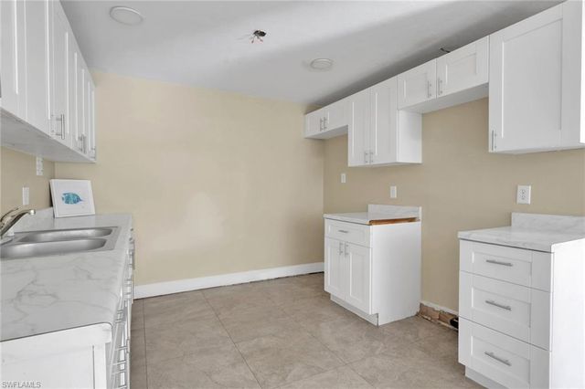 2933 Jackson ST, Fort Myers, FL 33901