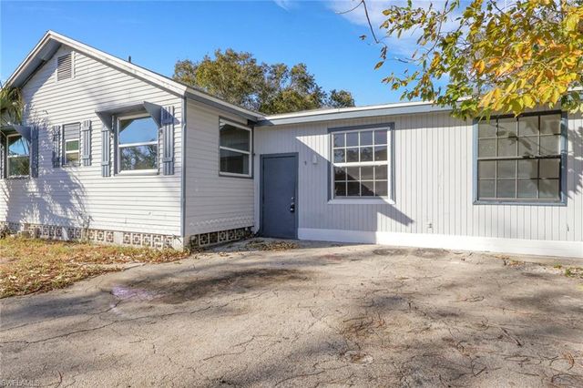 2933 Jackson ST, Fort Myers, FL 33901