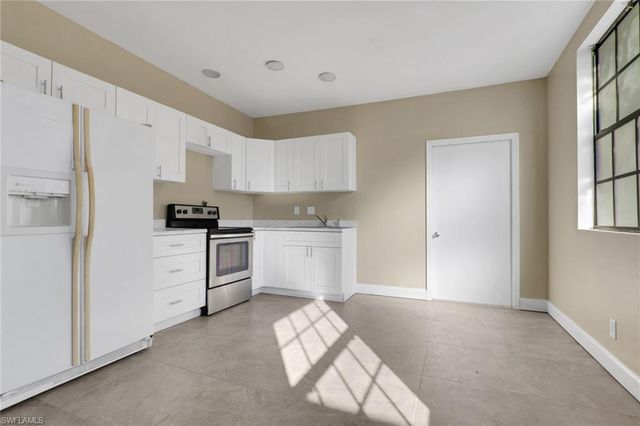 2933 Jackson ST, Fort Myers, FL 33901