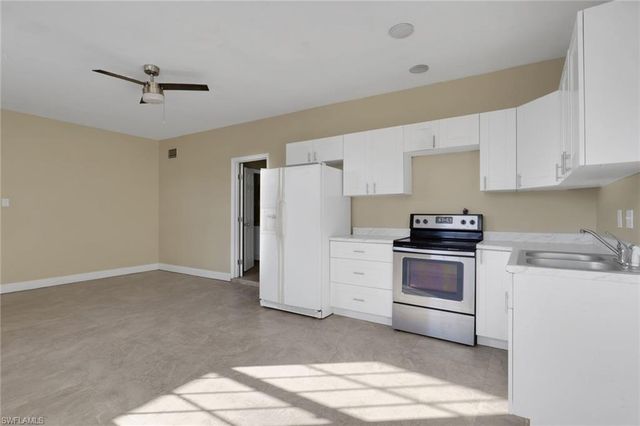 2933 Jackson ST, Fort Myers, FL 33901