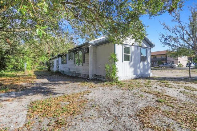 2933 Jackson ST, Fort Myers, FL 33901
