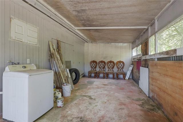 2933 Jackson ST, Fort Myers, FL 33901