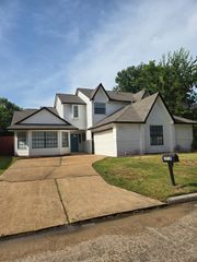 12719 Ashford Creek Drive, Houston, TX 77082